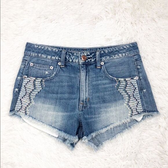 American Eagle High Rise Festival Cutoff Jean Shorts Painted Design Size 6 - Picture 1 of 8